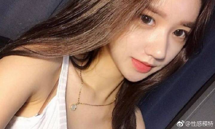 普京视察俄罗斯最大钢铁厂